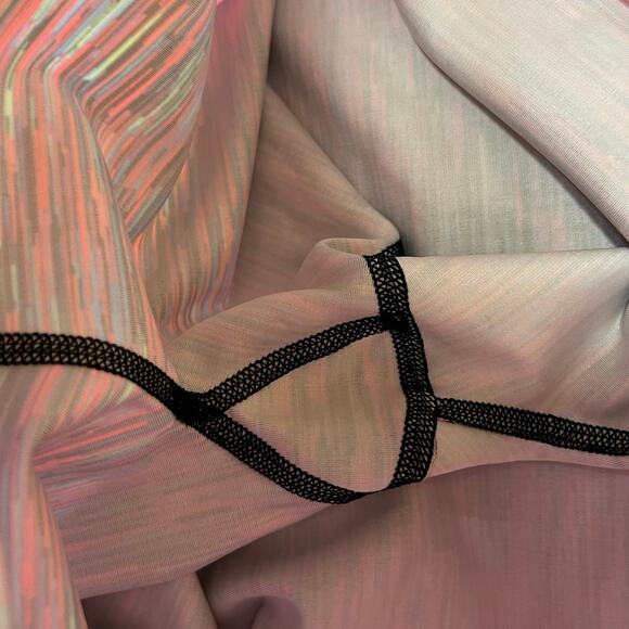 Under Armour Girl's Leggings XL Multi-Color Heather Cropped Capri Heat Gear - Picture 5 of 12